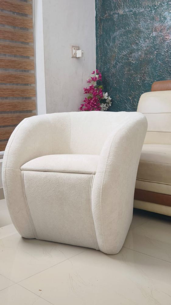 Ivory tub chair
